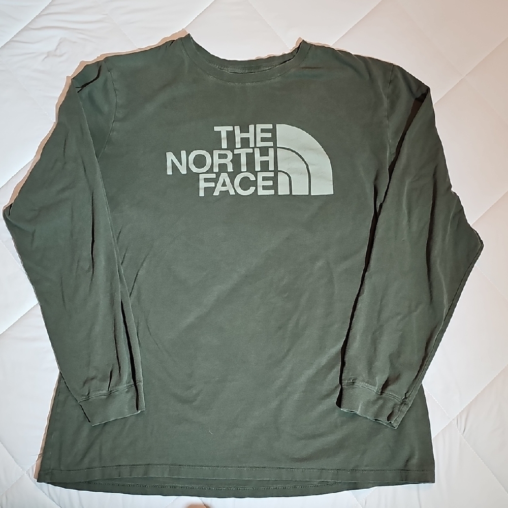 The North Face Green Long Sleeve Tee Casual Comfort